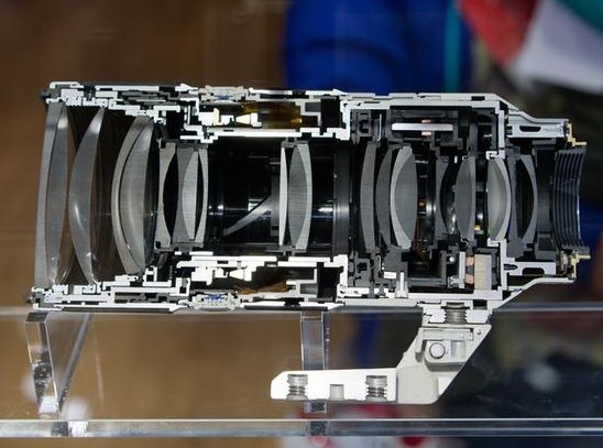 什么是光學(xué)膠合？它對鏡頭的合成有哪些影響？