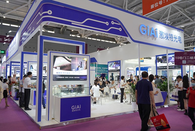 直擊現(xiàn)場(chǎng)盛況，激埃特與你走進(jìn)第25屆光博會(huì)